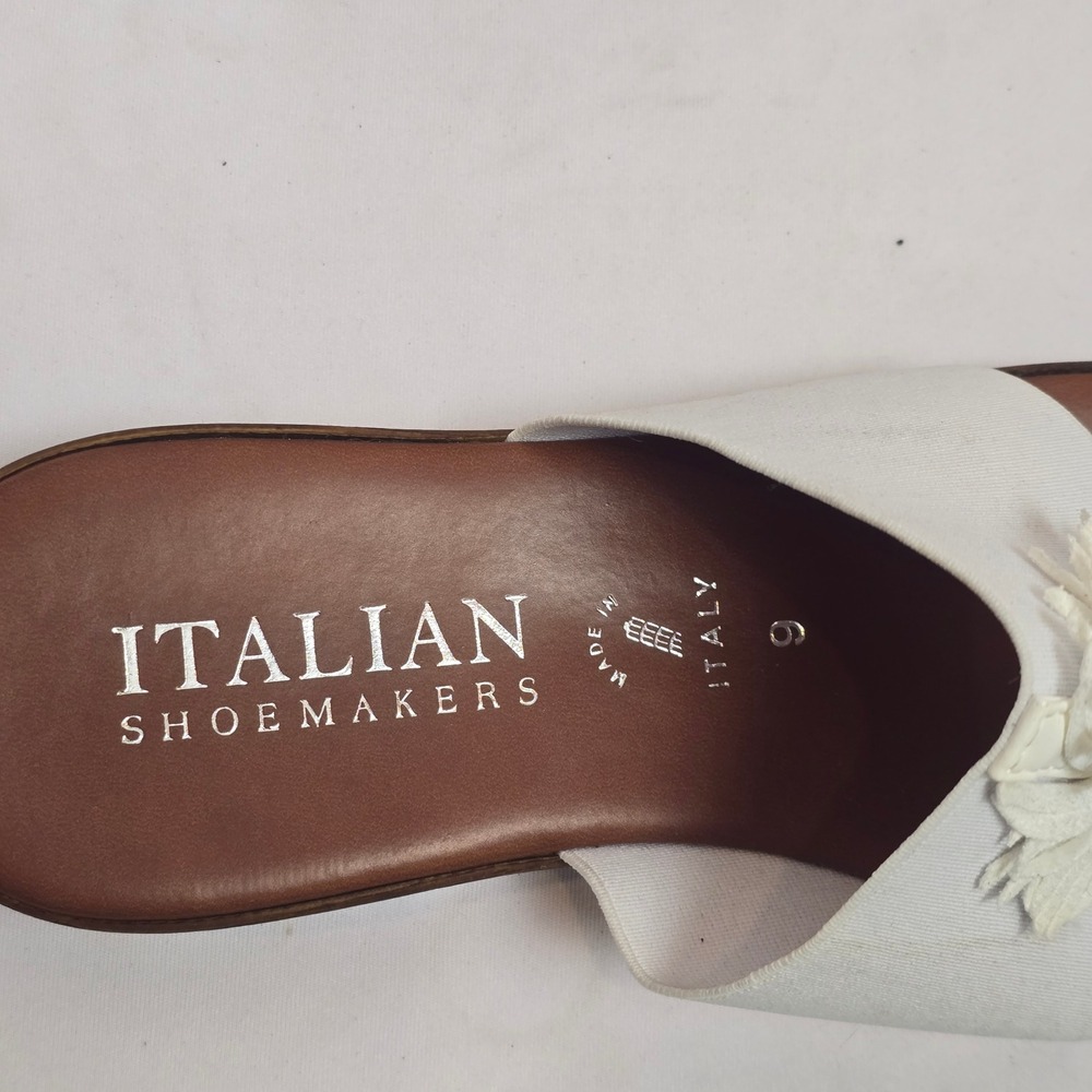 Italian Shoemakers Womens White Floral Rhinestone Thong Sandals Made in Italy 9 - Picture 3 of 12